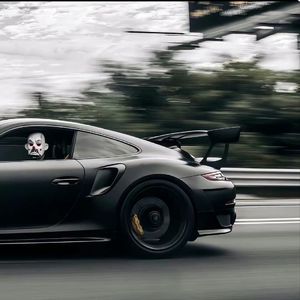 疯狂舔女人下面69互添
