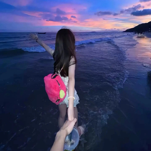 男人边吻奶边挵进去无遮挡
