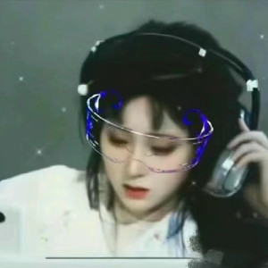 大巴车轮轩小说
